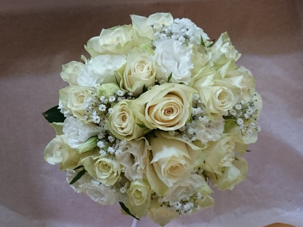 Wedding Flowers White Roses